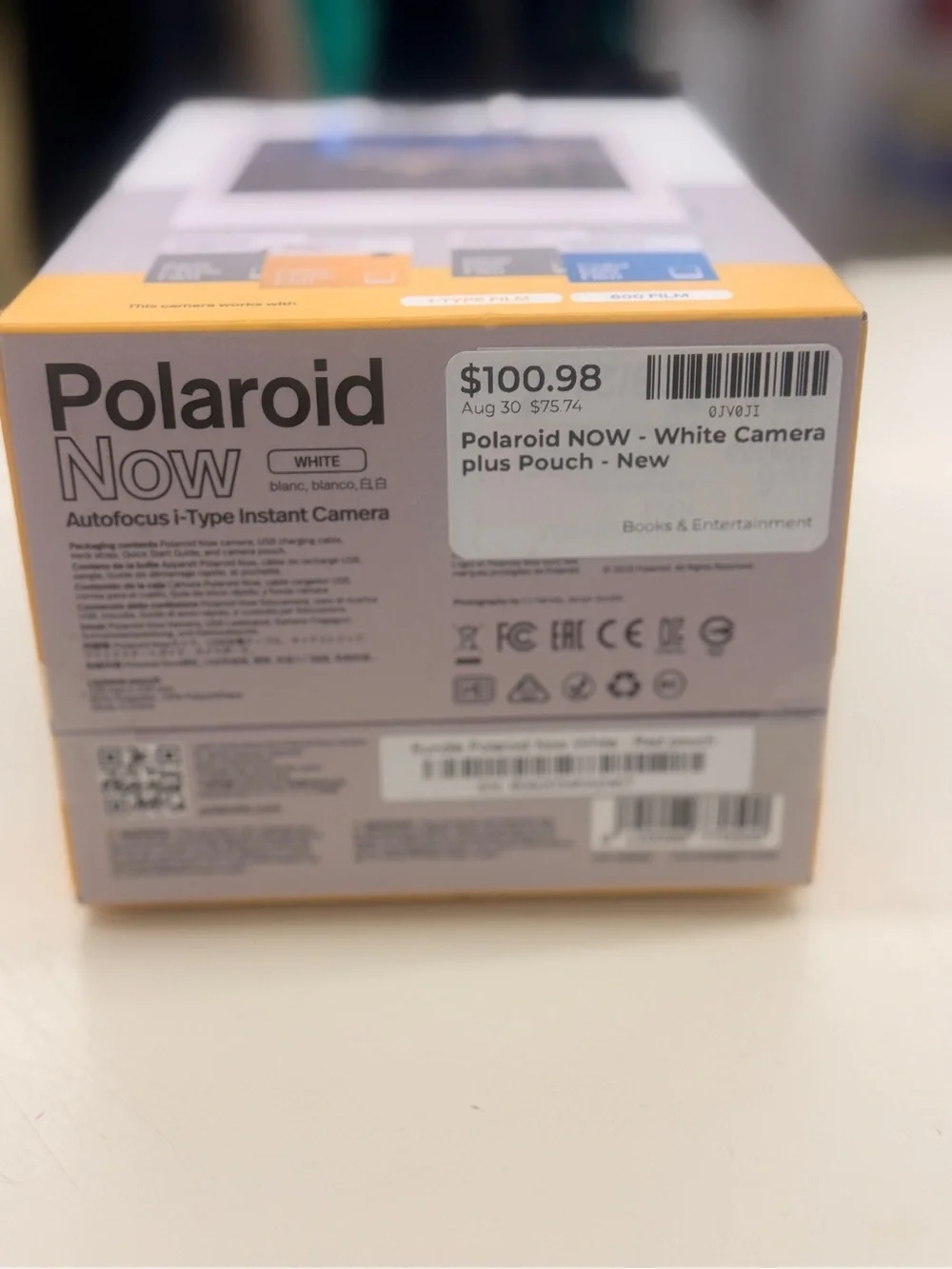 🛍️ Polaroid NOW - White Camera plus Pouch - New